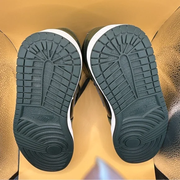 Size 8 (M)-Nike Air Jordan 1 High OG “Anti-Gravity Machine”332550-300 - Preowned - Picture 13 of 15